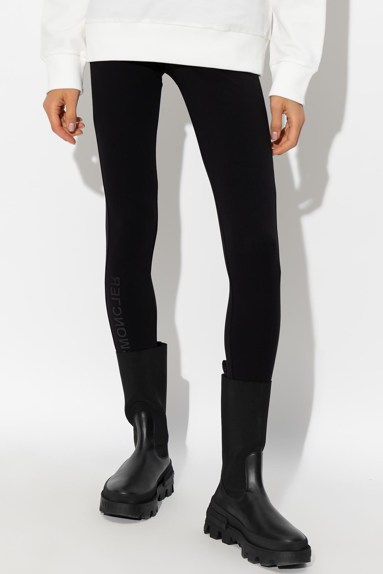 Tシャツ・カットソー MONCLER GRENOBLE Black Moncler Grenoble Day-Namic Leggings Moncler Grenoble Moncler Grenoble Day-Namic | Women's
